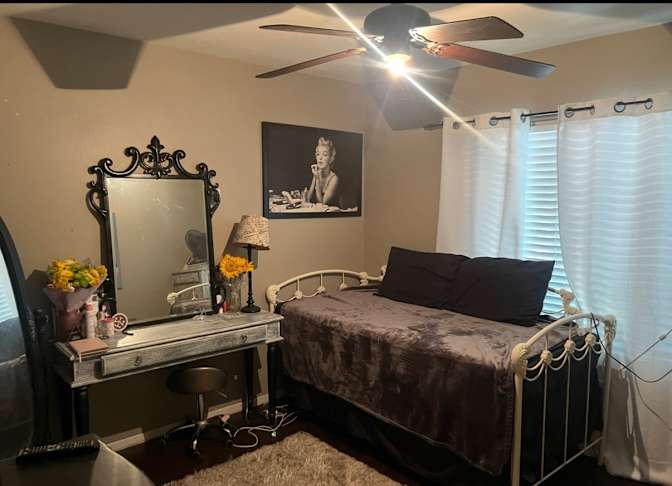 Elsa Martinez's room