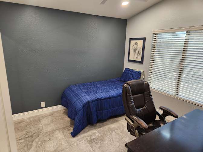 Alejandro Calderon's room
