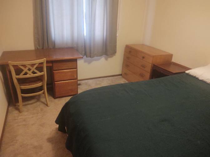 Thomas's room