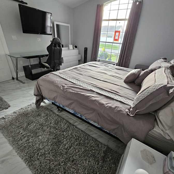 Paula's room