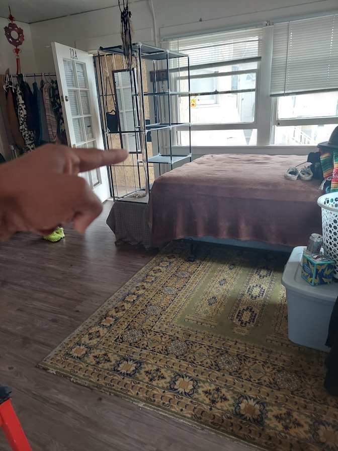 Tri's room