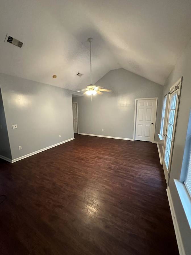 Jason Cummings's room