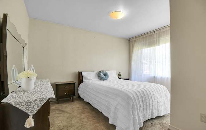 Iris's room