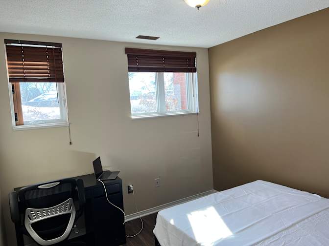 Waltine's room