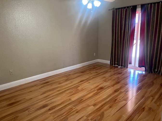 Enrique's room
