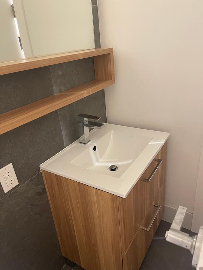 BROOKLYN APARTMENT SHARE LONG OR SHORT TERM's room