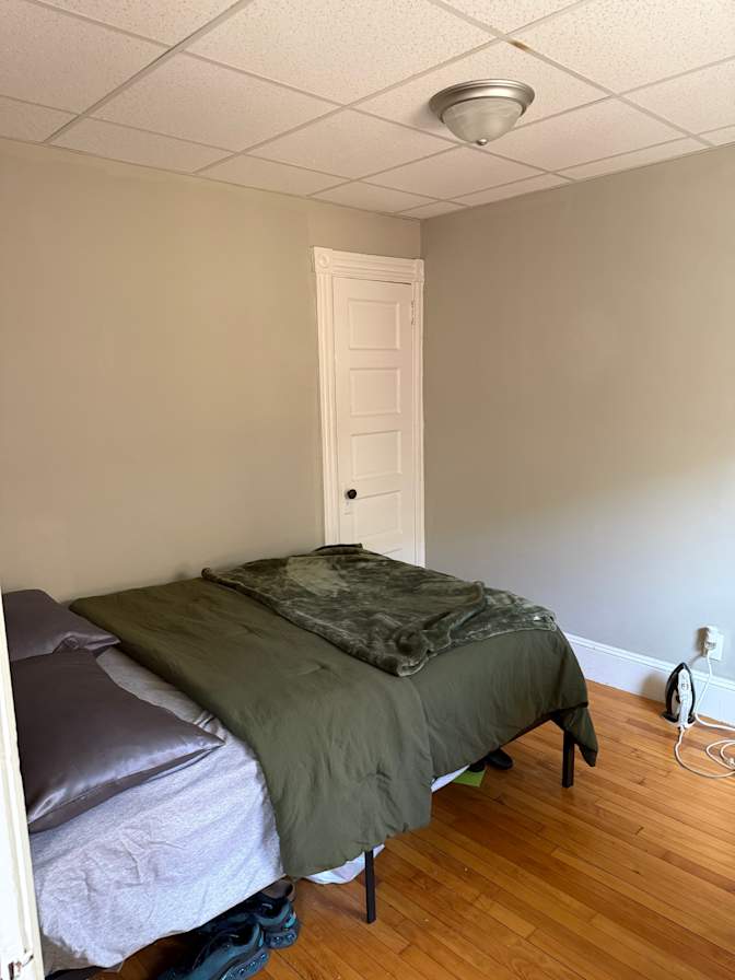 Osei's room