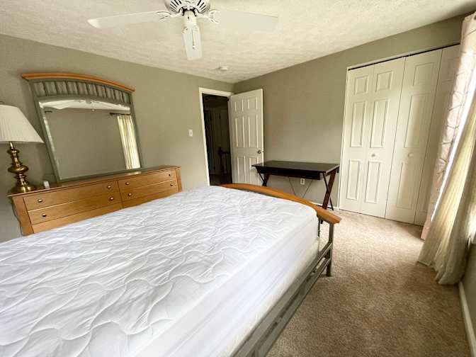 Yali's room