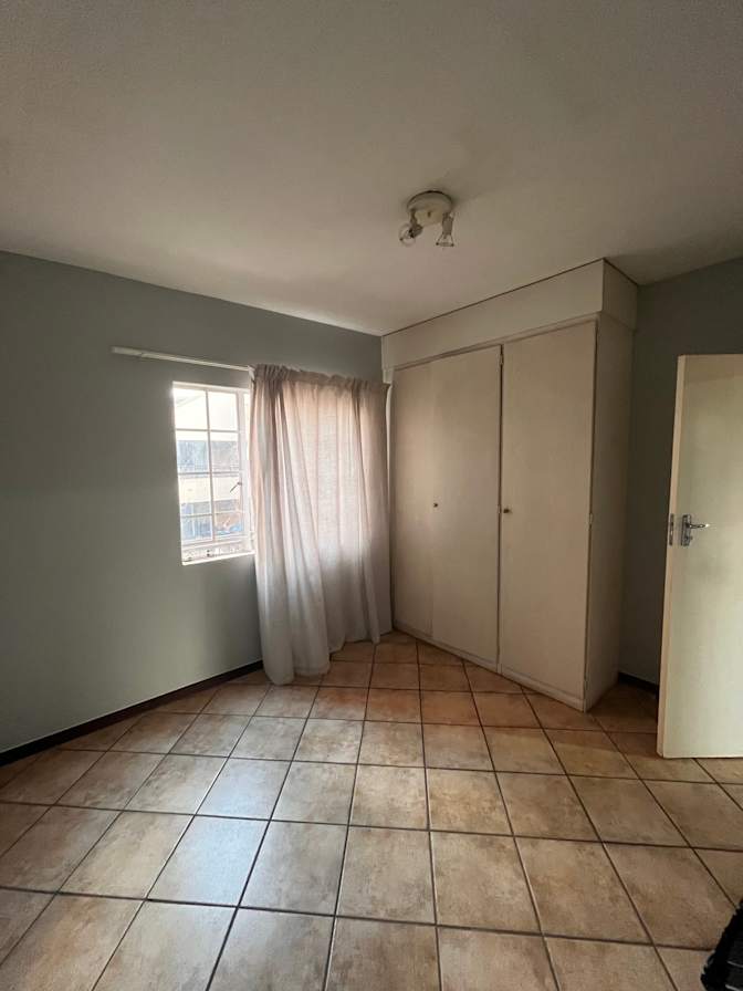 Matts Makhura's room