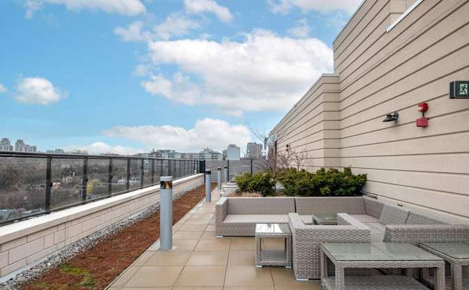 Avenue Road - Photo 6