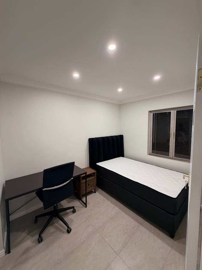 Georgios's room