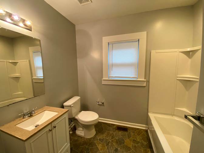 Alcove Rooms's room