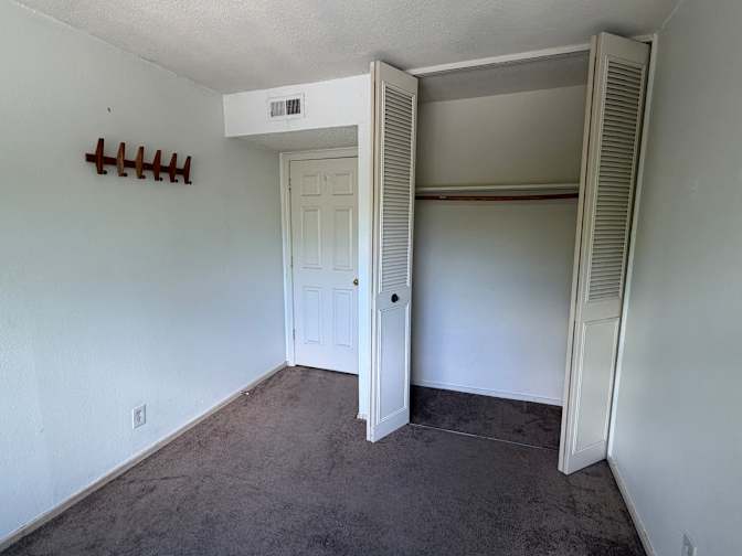 Beth L Hotchkiss's room