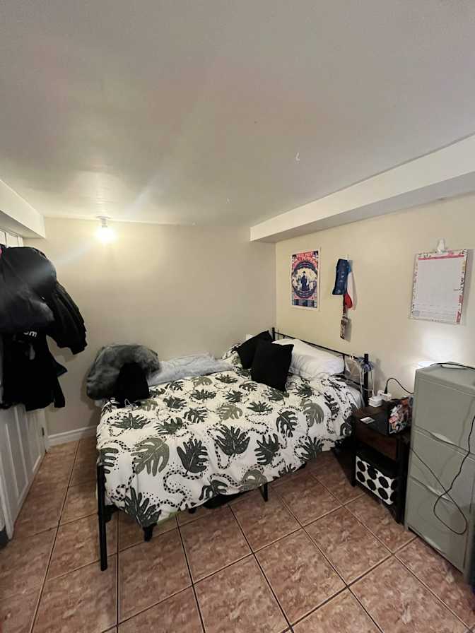 Dundas Street East - Photo 6