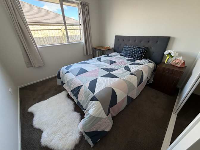 Vicky's room