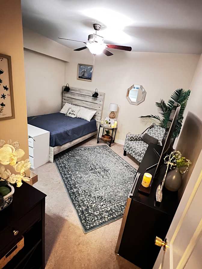 Daniel Ruiz's room