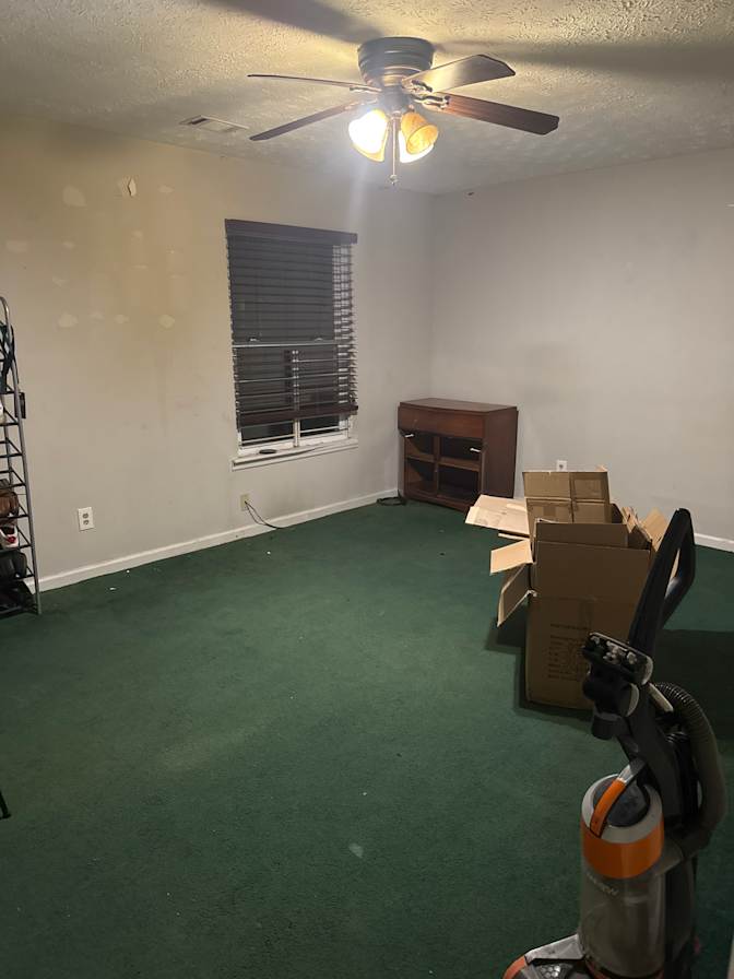 Christine Warren's room
