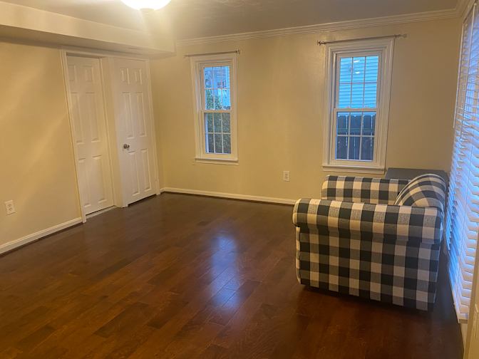 Akbar's room