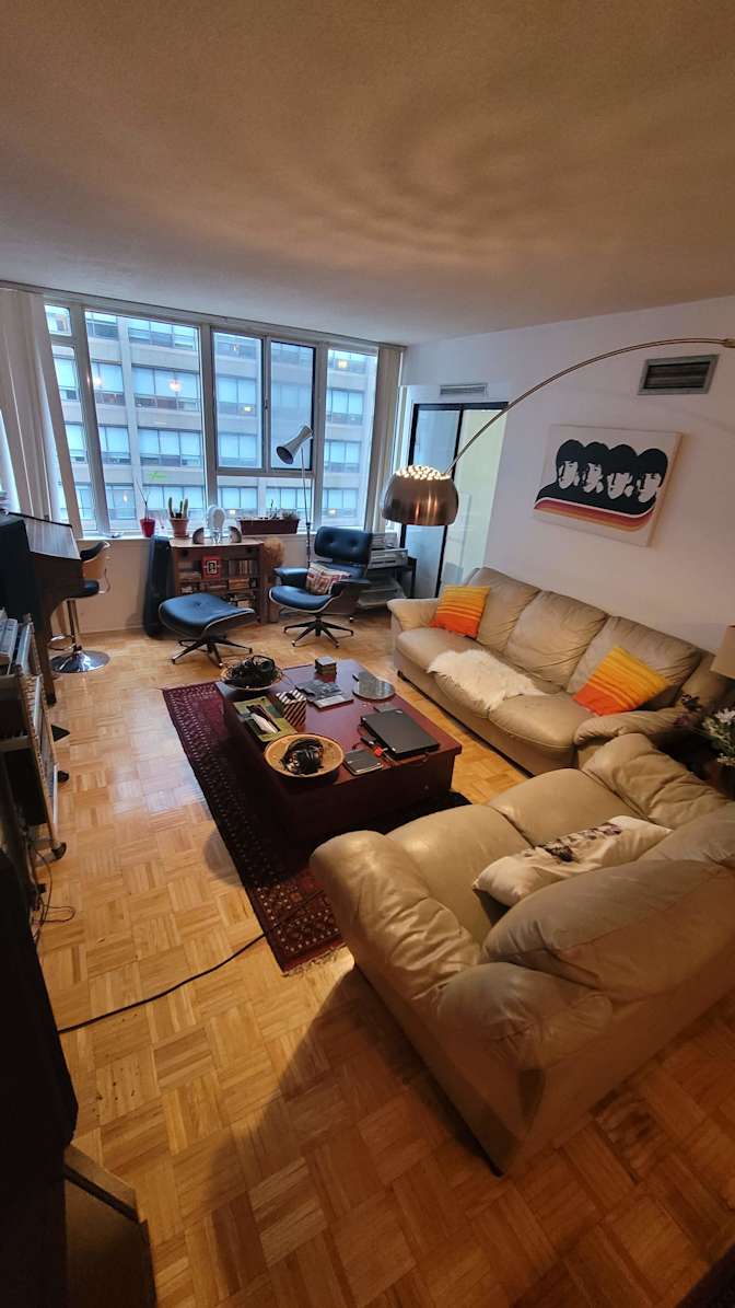 Filip's room