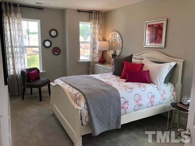 Alcove Rooms's room