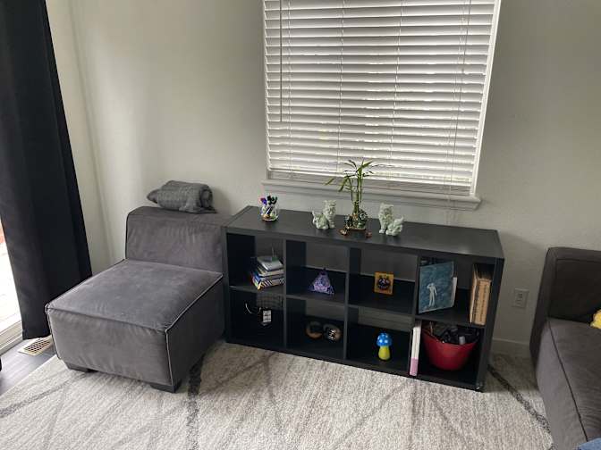 Dominique's room