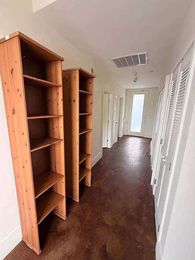 Dick Saide's room
