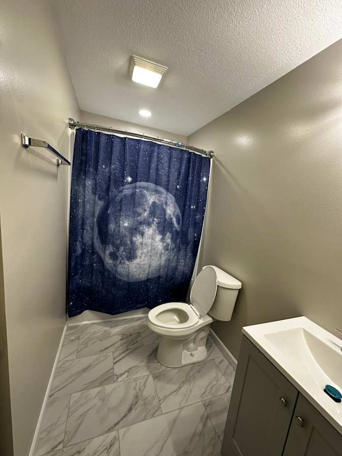 Ari's room