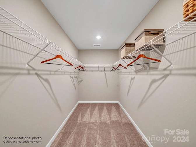 Alcove Rooms's room