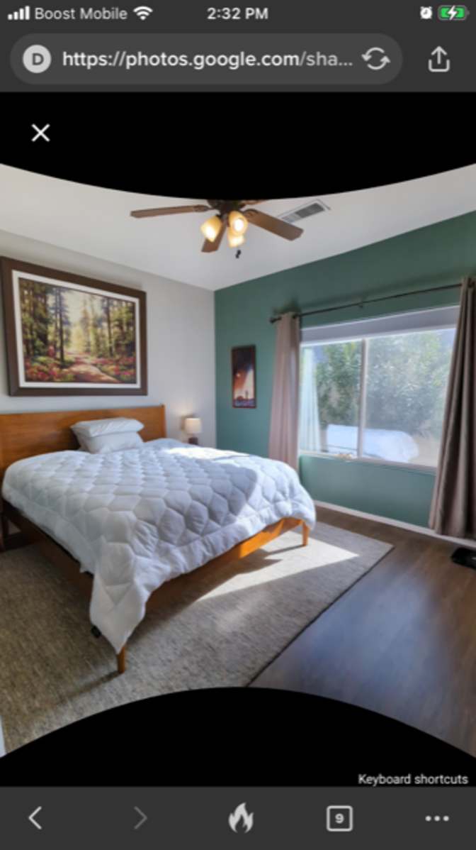 Daniel C.'s room
