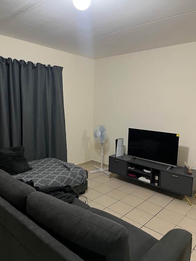 Menzisi's room