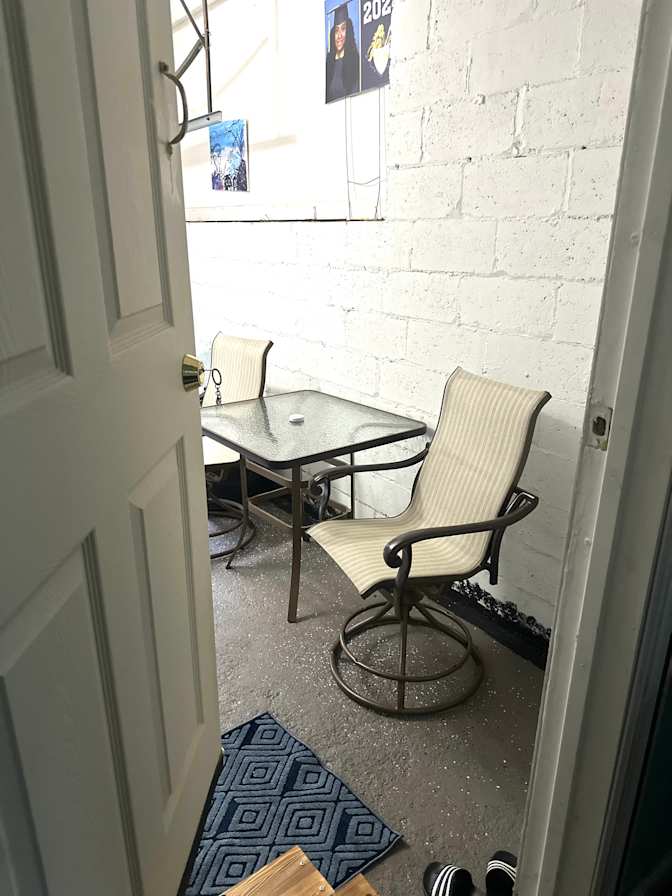 Carshella Hewie's room