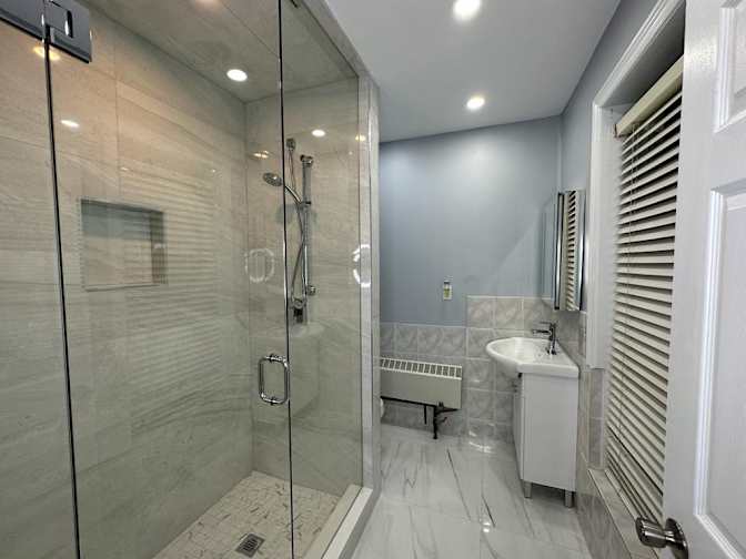 Sunday's room