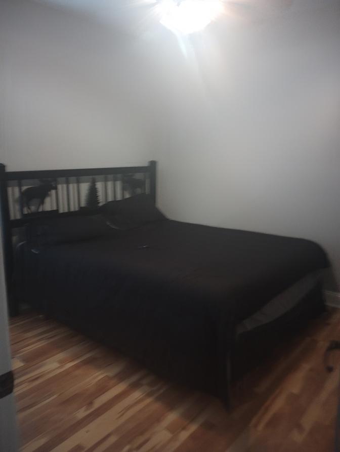 De'Marcus's room