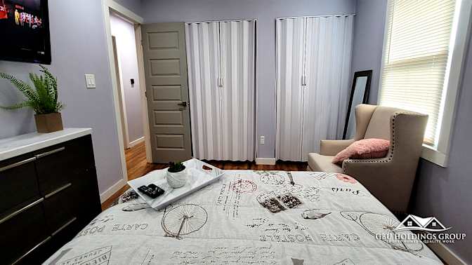 GBU Holdings Group's room