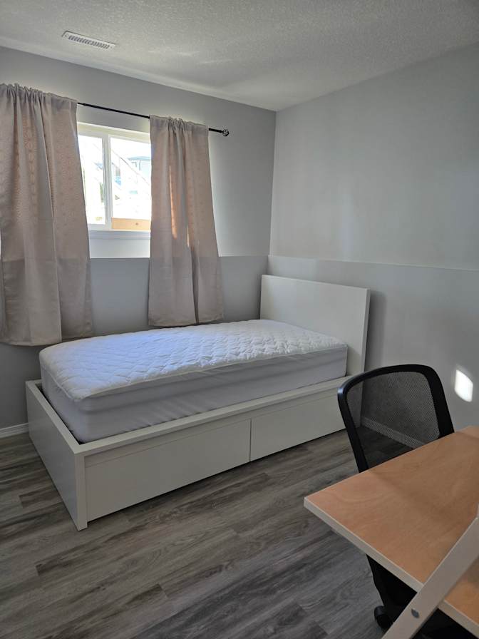 Boun's room