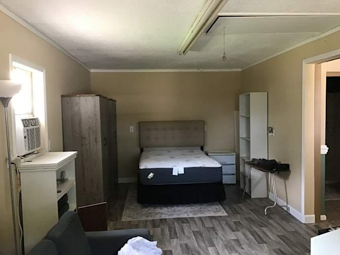 Linda's room