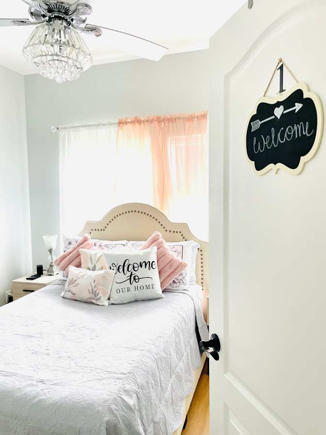 Alicia's room