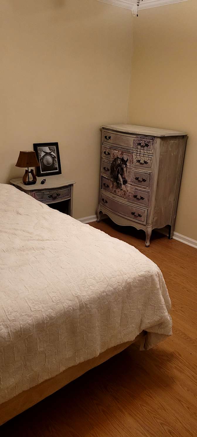 Gayle's room