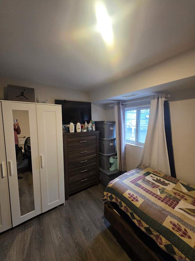 Jayne's room