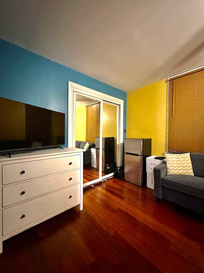 gliden's room