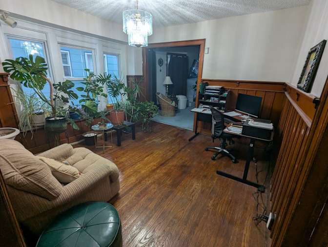 Eric's room