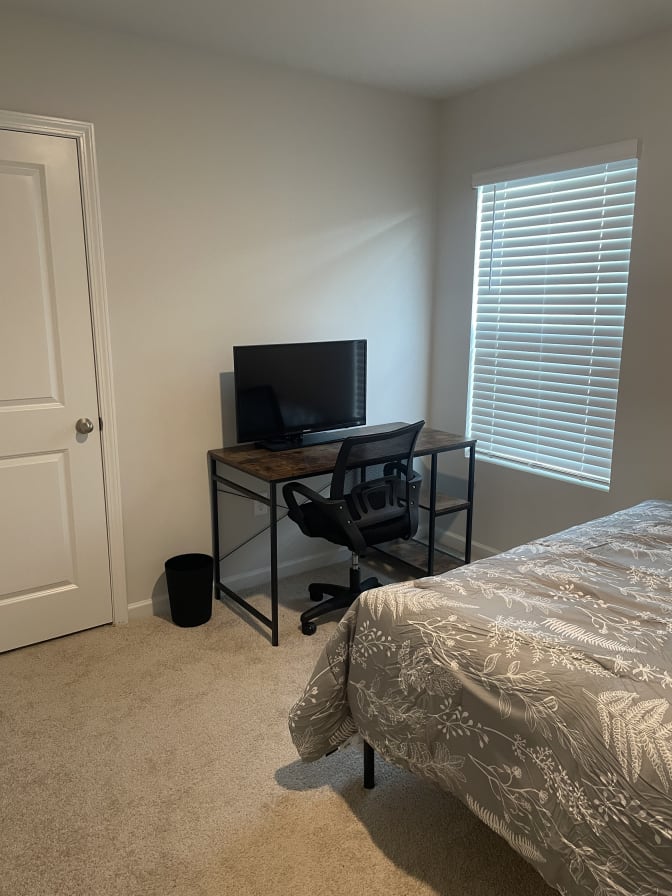 Hans's room