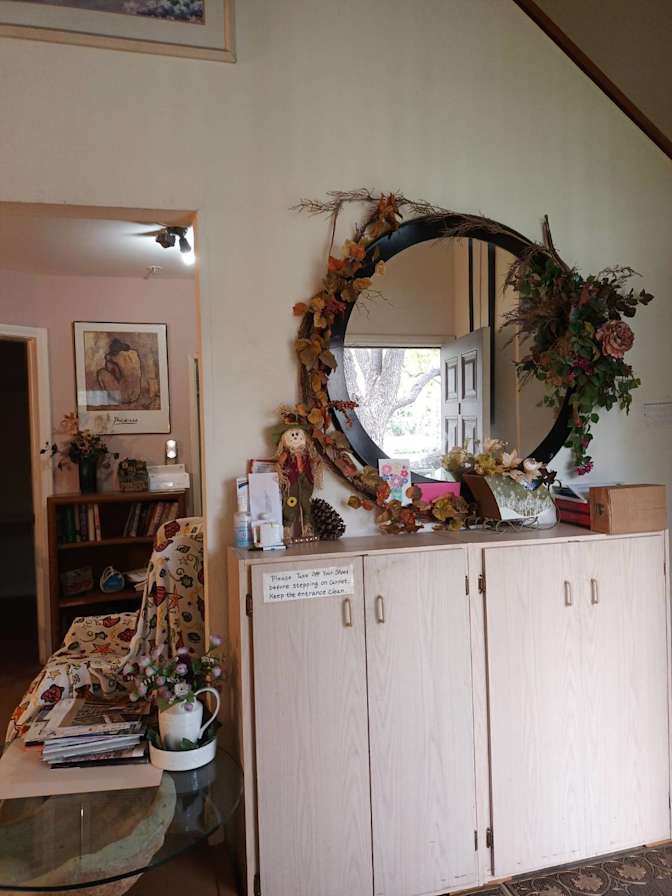 Lynn's room