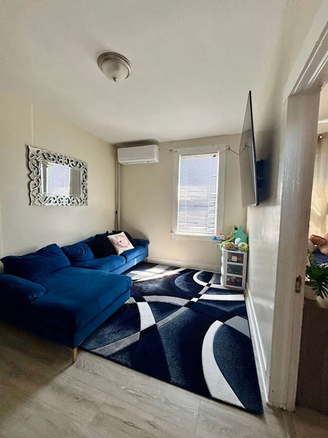 Kerry-Ann Lawson's room