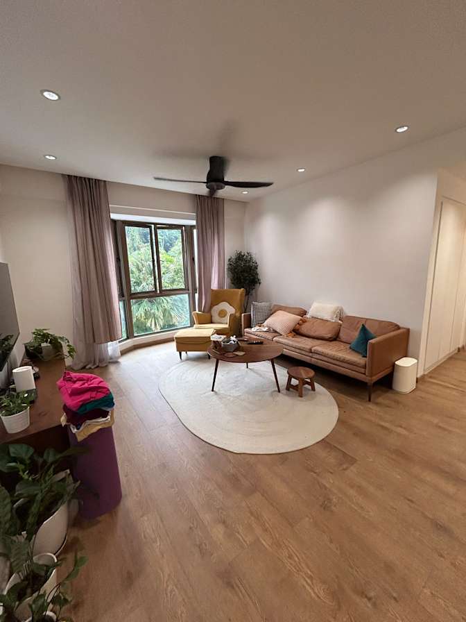 Kelly's room