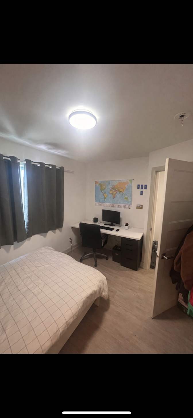 Alec Fraser's room