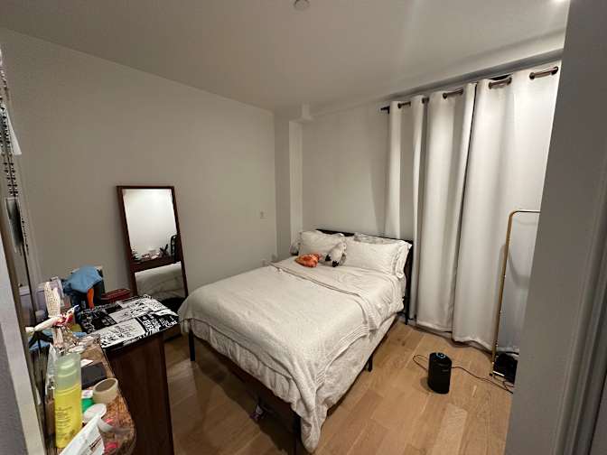 Najee's room