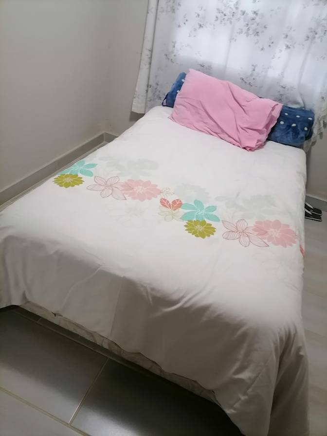 Hlengiwe's room