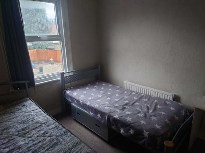 Ammar's room