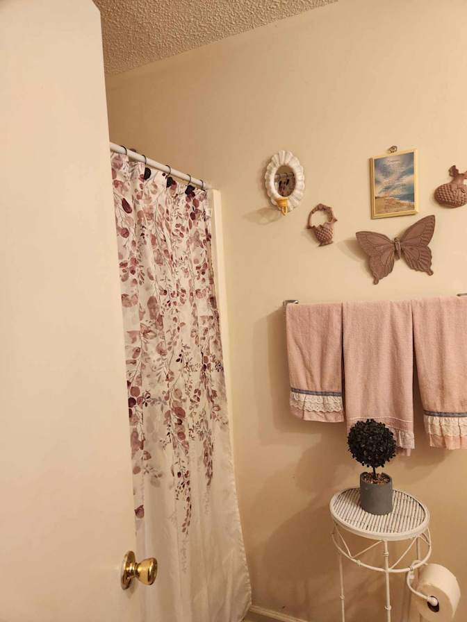 Carl's room